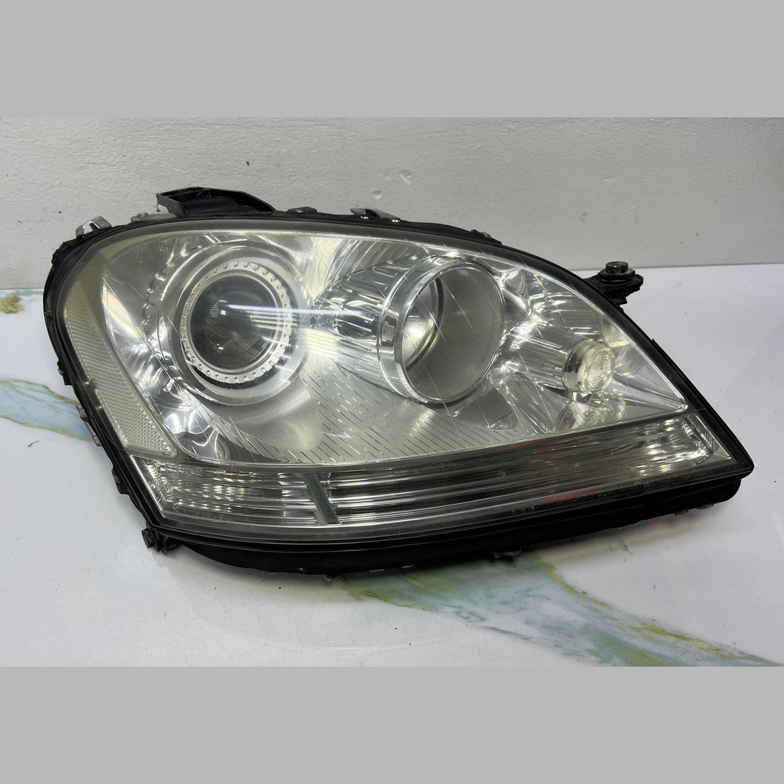 05-07 Mercedes W164 ML 350 Front Right Side Head light Headlamp A164 8205661 OEM