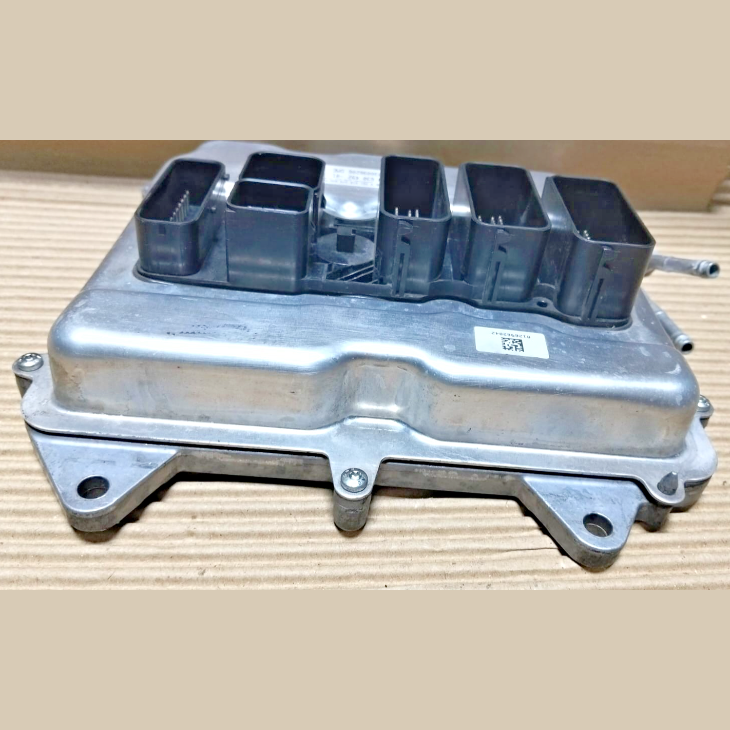 BMW M5 M6 S63B44B 2012-16 ENGINE ECU CONTROL UNIT F06 F12 F10 8630492
