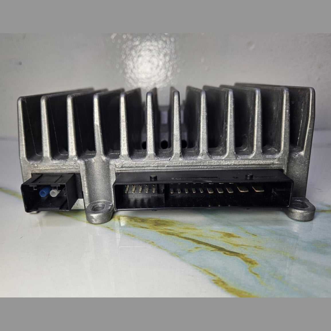 12-14 Mercedes W212 Harman Kardon Audio Sound Amplifier Amp A212 9006226 OEM