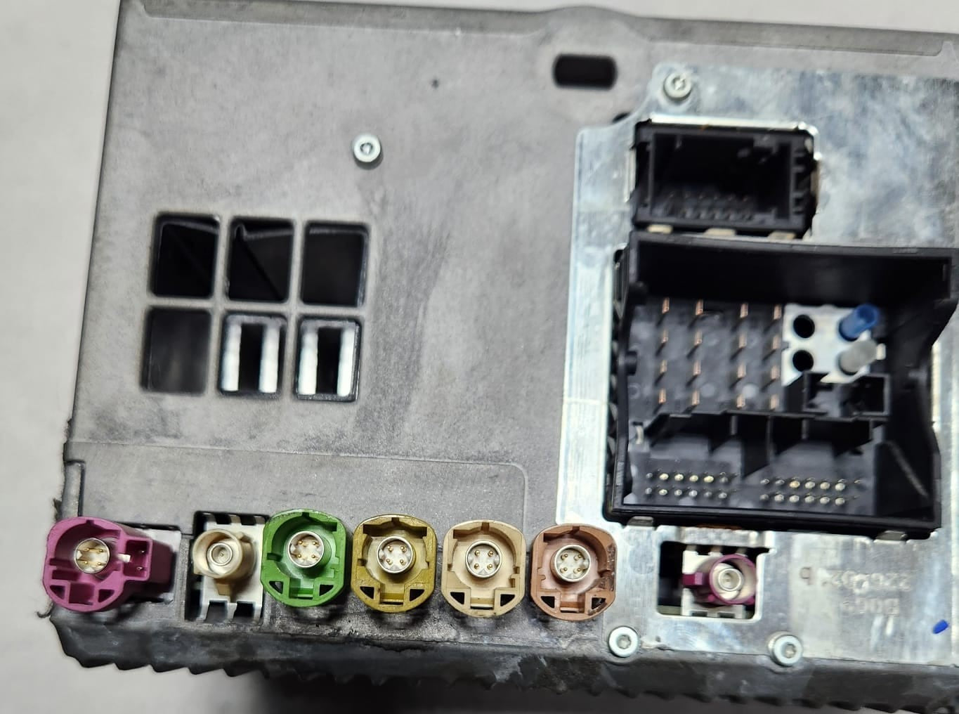 2011-2013 BMW 528i Radio Navigation Head Unit 9311040 5 Series F10 528i 535i 