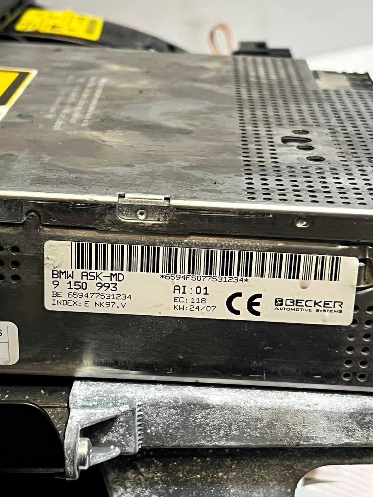 BMW 740i 7 Series E65 E66 Radio/CD/DVD/GPS Head Unit 9150993 OEM