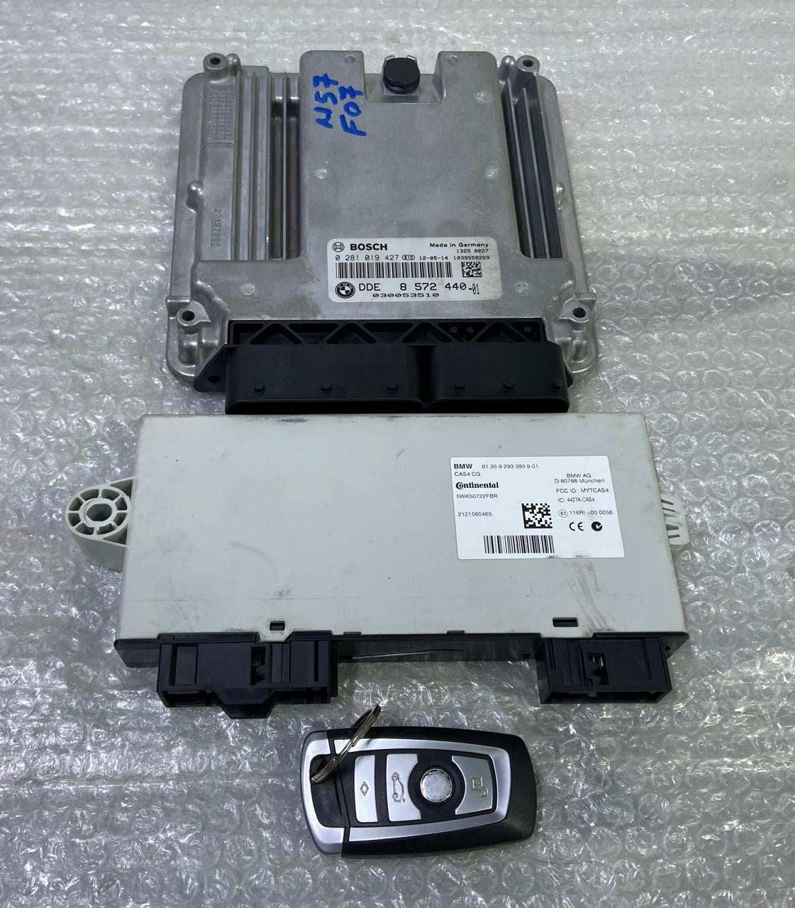 OEM BMW F07 N57N Engine Control Unit Module ECU DDE SET 8572440 BOSCH