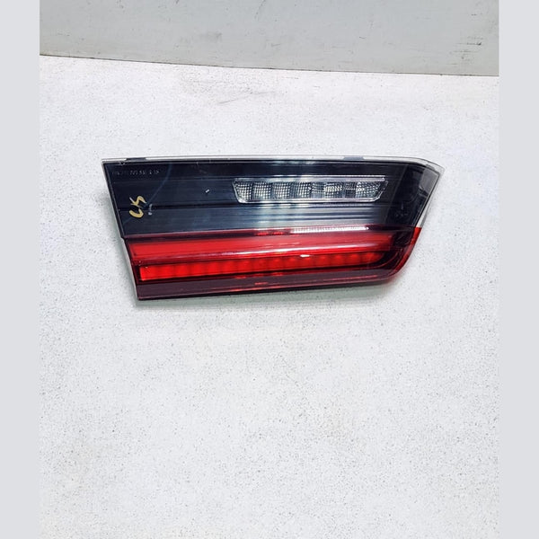 2019 BMW 330i TRUNK Tail Light 7495089 3 Series G20 G21 LEFT INNER