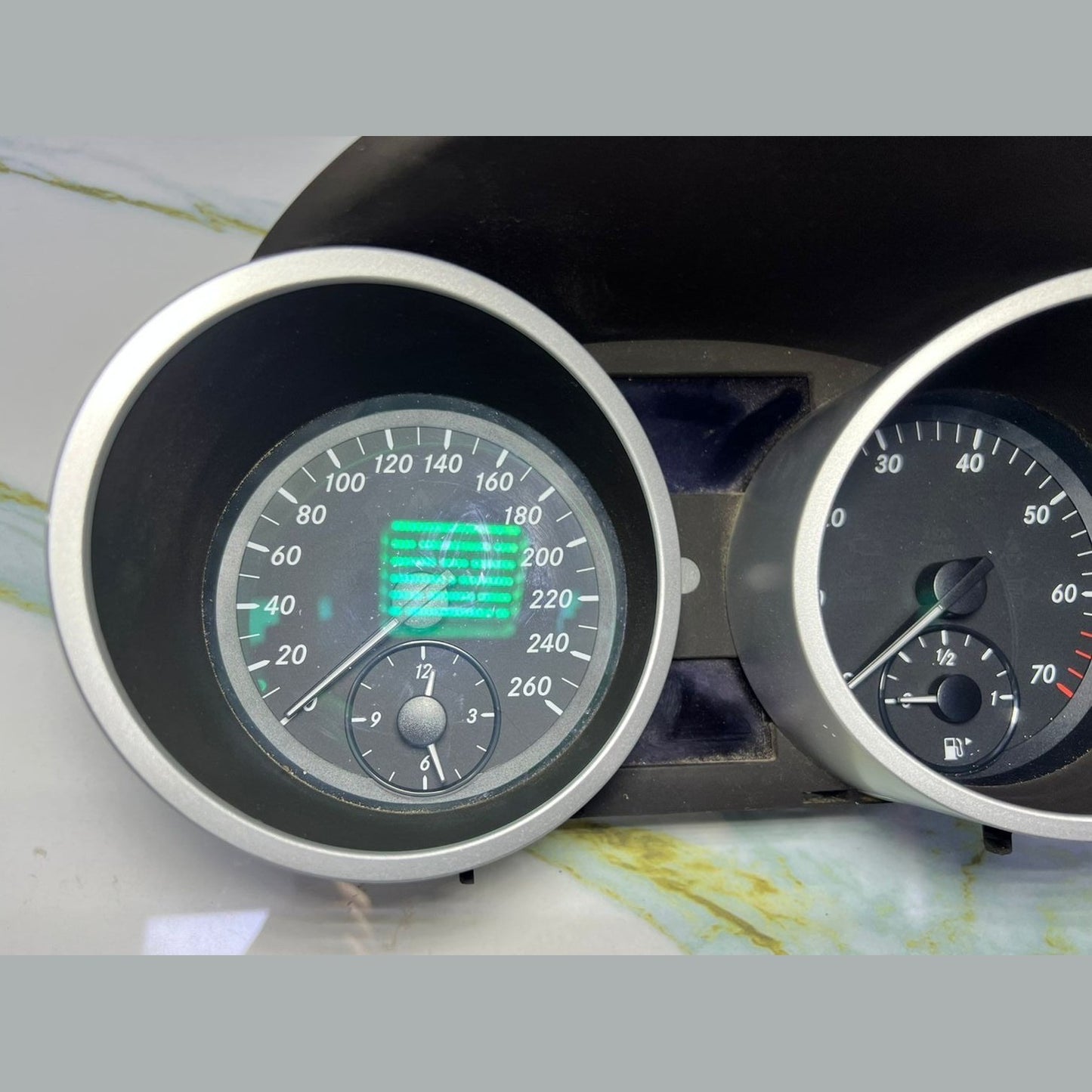 03-06 Mercedes-Benz W171 SLK Instrument Cluster Speedometer A171 5401147 OEM