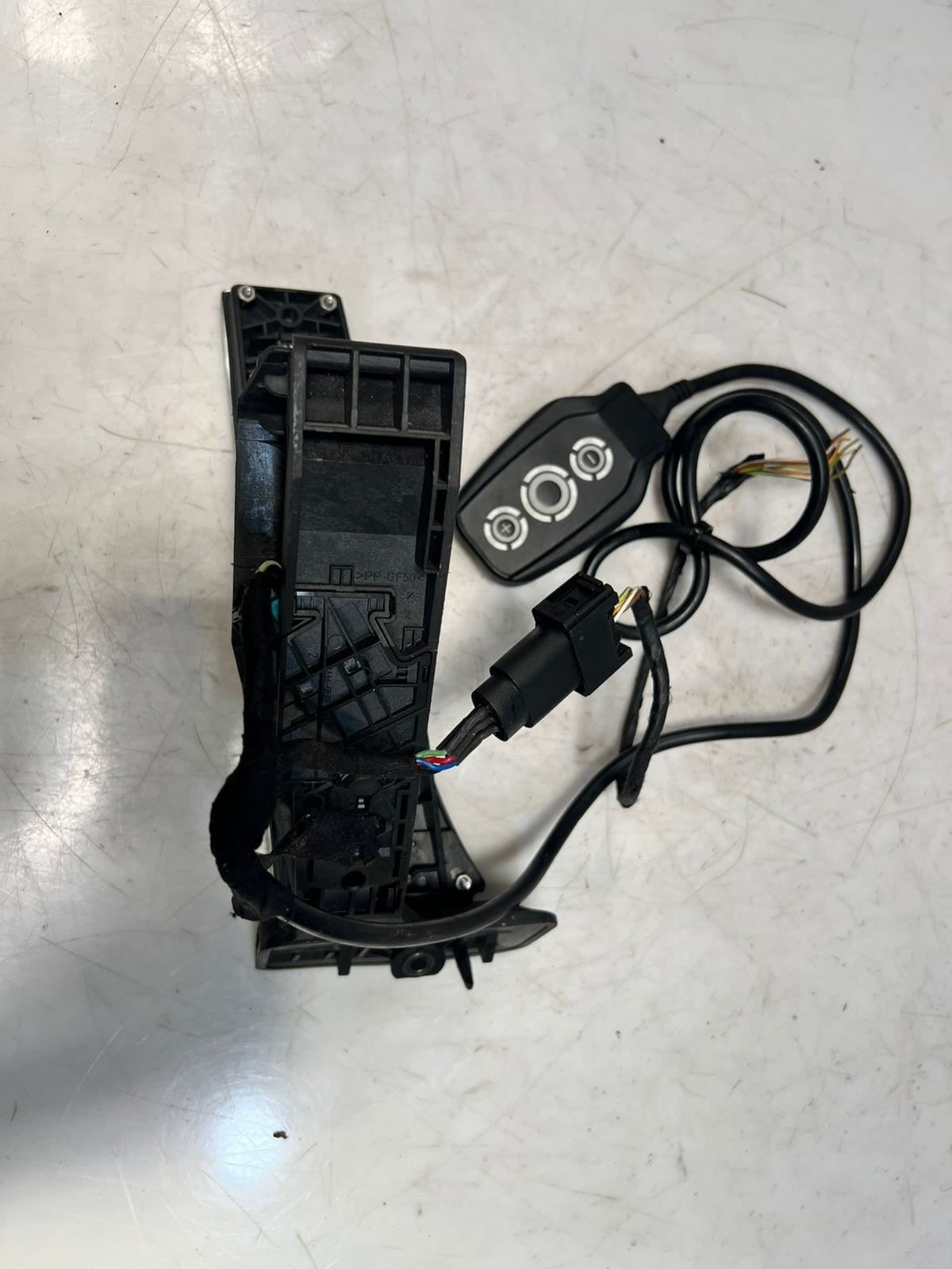 BMW X3 3 5 Series E90 F10 F25 E65 MSPORT Accelerator Pedal MODULE 6858574 OEM
