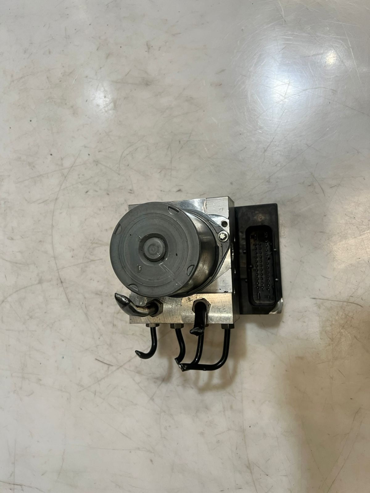 2005-2010 BMW X3 E83 Abs Pump Hydraulic block lock brake 3424682