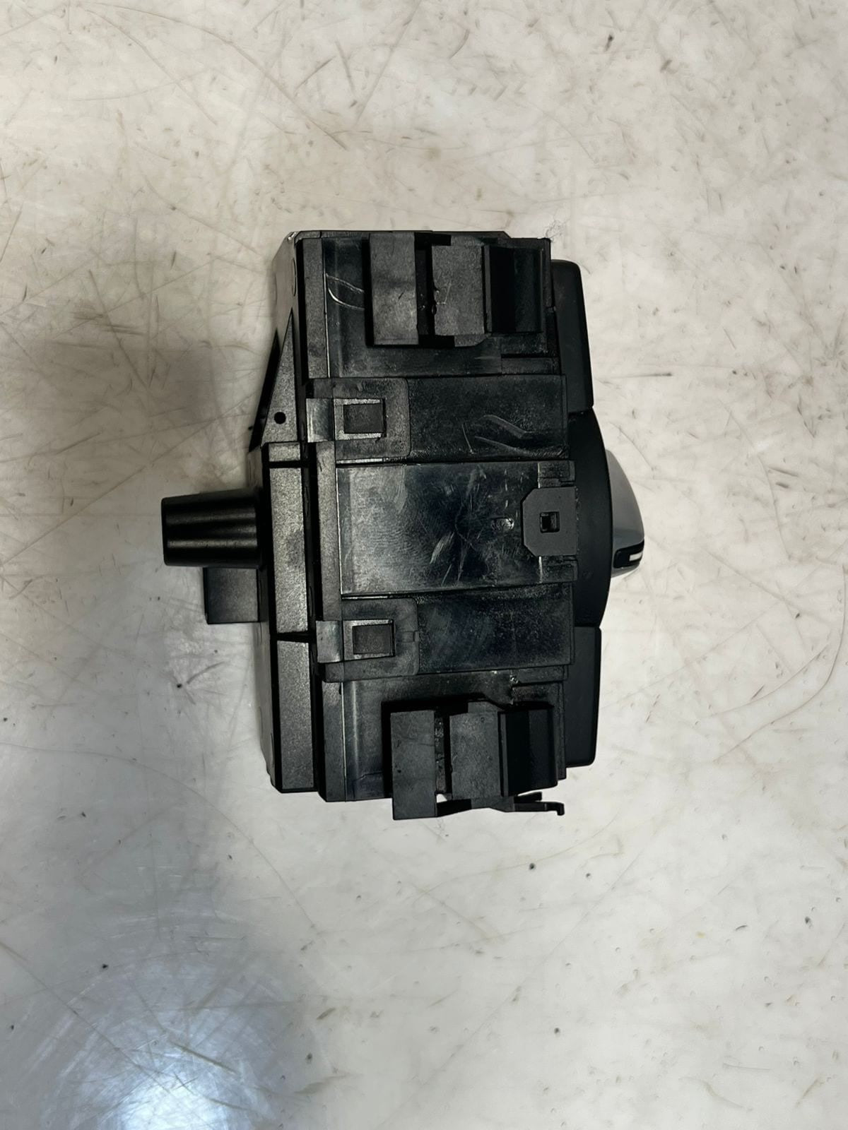 BMW 3-Series E88 E82 E90 E91 X1 E84 HALOGEN Headlight CONTROL Switch 9169406 OEM