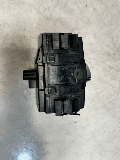 BMW 3-Series E88 E82 E90 E91 X1 E84 HALOGEN Headlight CONTROL Switch 9169406 OEM