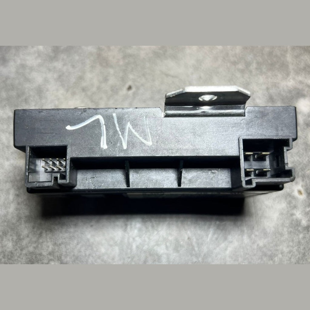 Mercedes W164 ML63 CLS63 AMG Fuel Pump Motor Control Module  A035 5400145 OEM