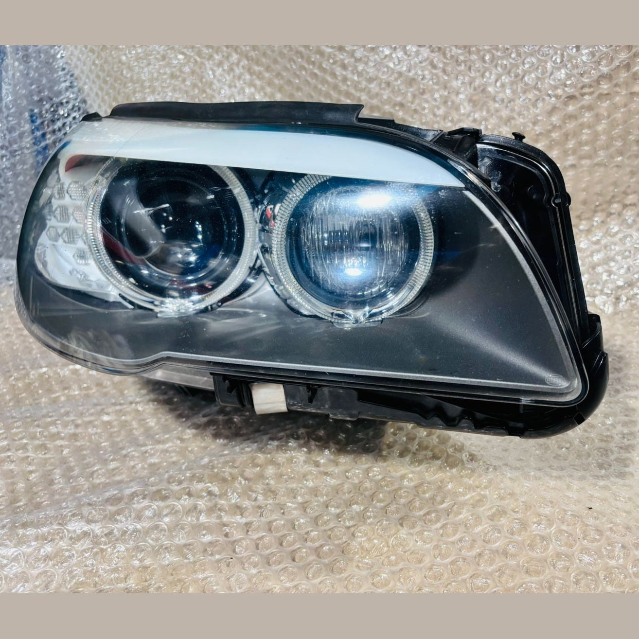 Bmw 5 Series F10 520i 528i 535i 530i RHS Headlight Xenon Daynamic RHD 7203254