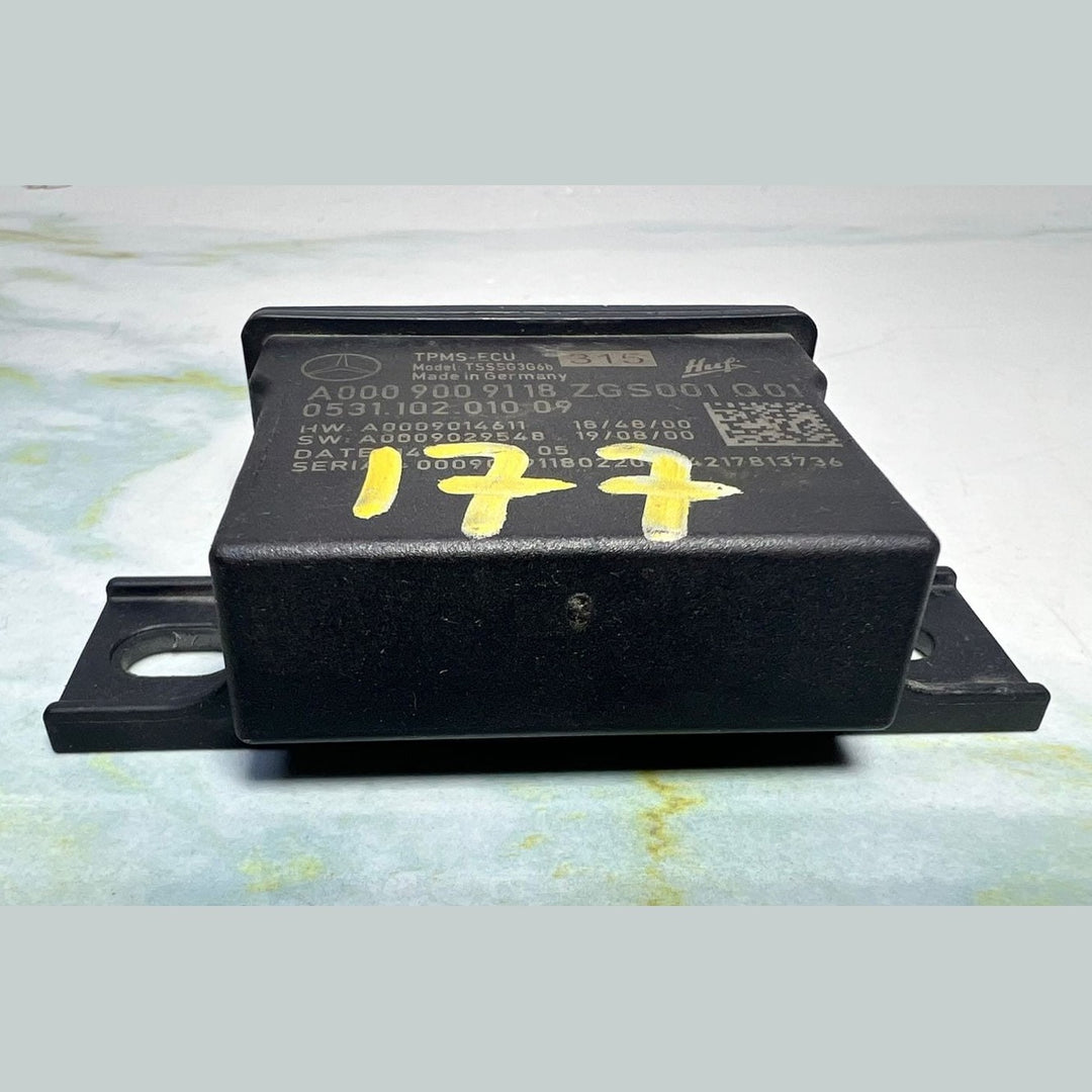 Mercedes Tire Pressure Control Unit A0009009118 W247 and GLE W167 