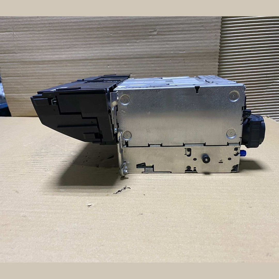 2006-2013 BMW X5 Navigation Radio Head Unit 9185542 X5 E70 and X6 E71
