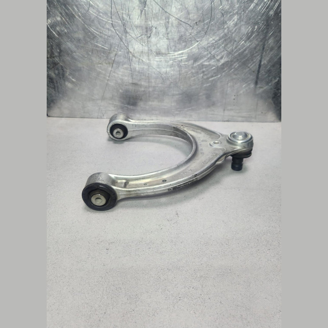 2018 BMW 540i Front Upper Control Arm 686118502 5 Series G30 G31