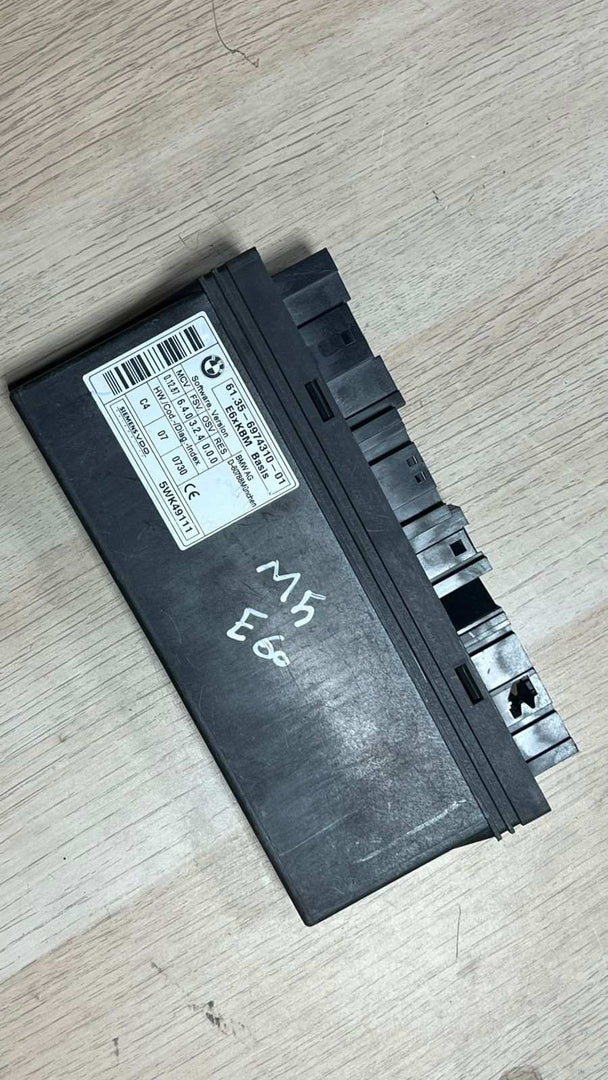 2006 BMW 525i Body Control Module 6974310 E60 5 Series and E63 E64 6 Series