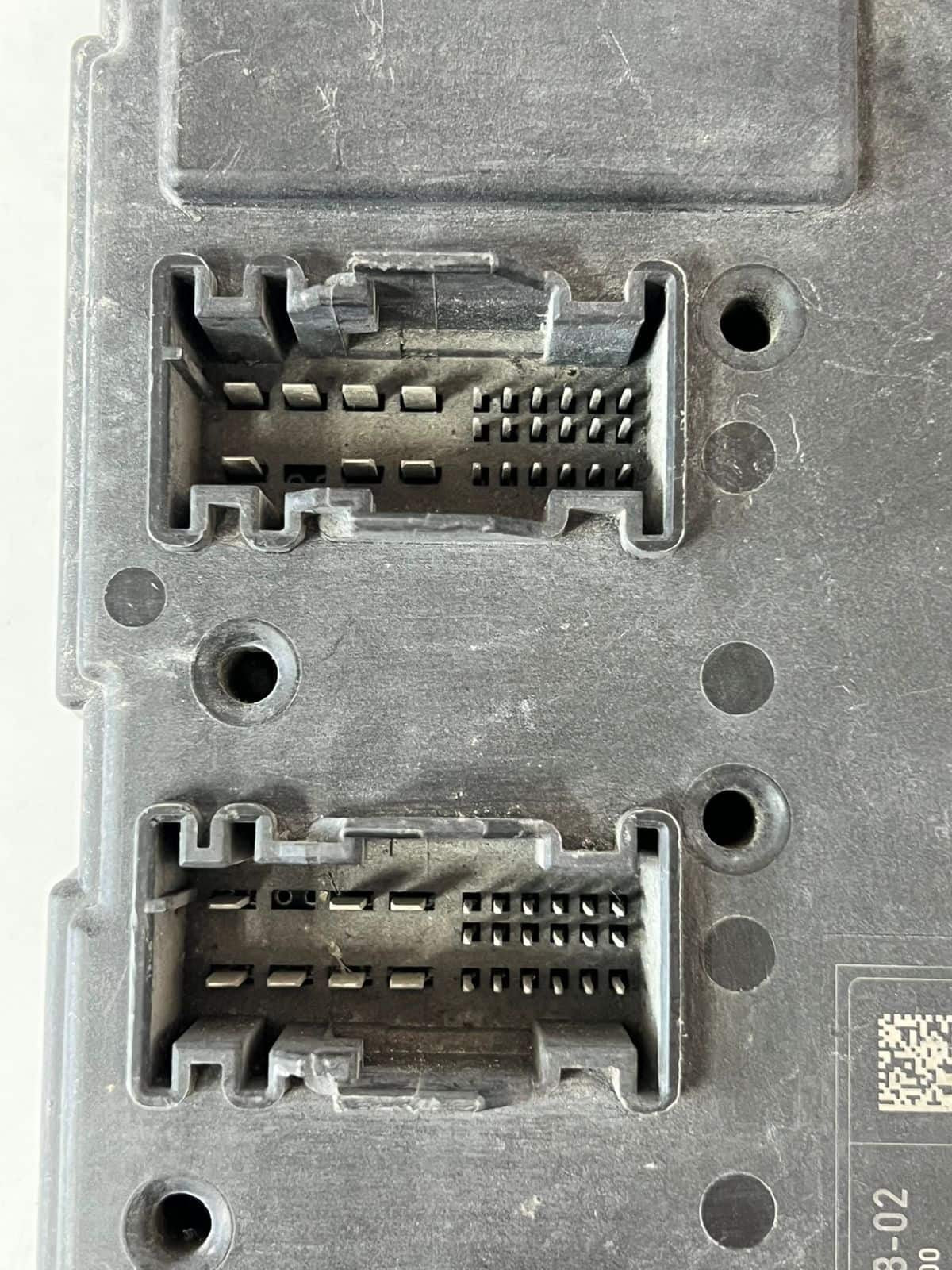 BMW F20 F21 F30 F31 F32 F33 F36 F82 F87 BCM Body Control Unit Module REM 9866978