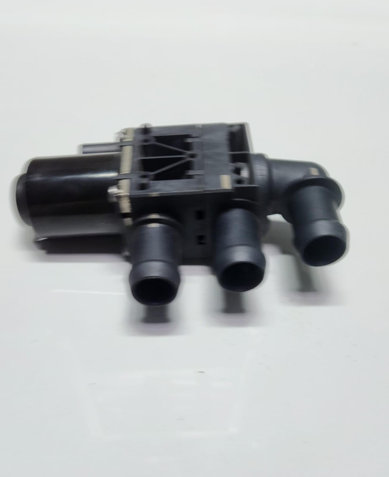 2018-2020 BMW 530e Heater Changeover Valve 9147347 3, 5, and 7 Series 