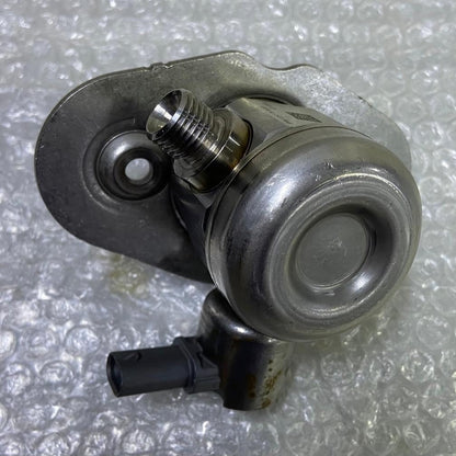 OEM BMW F45 225 xe F20 F21 F22 F23 high pressure pump high pressure pump 7636881