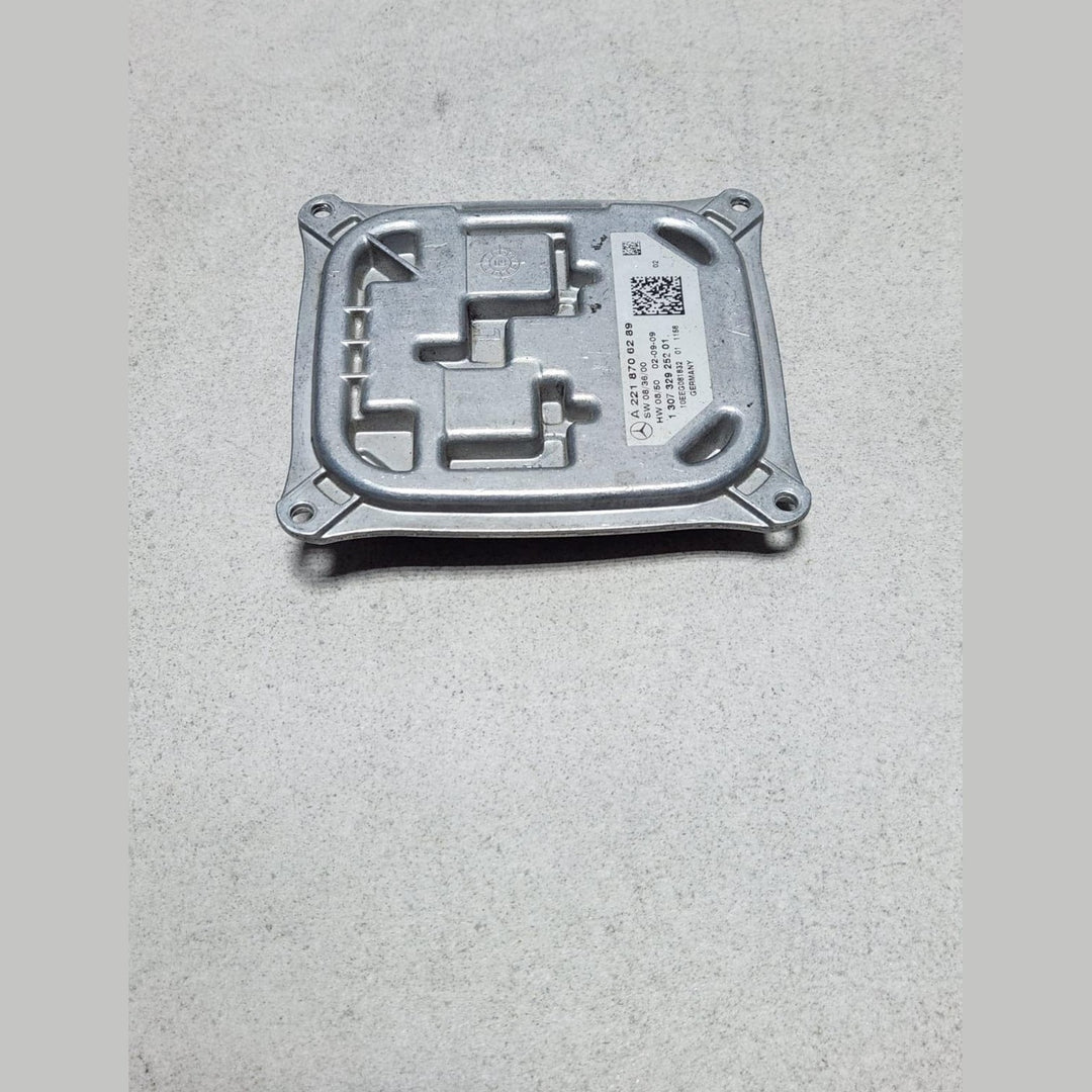 Mercedes Xenon Headlight Ballast Control Module A2218706289 S-Class W221 W216