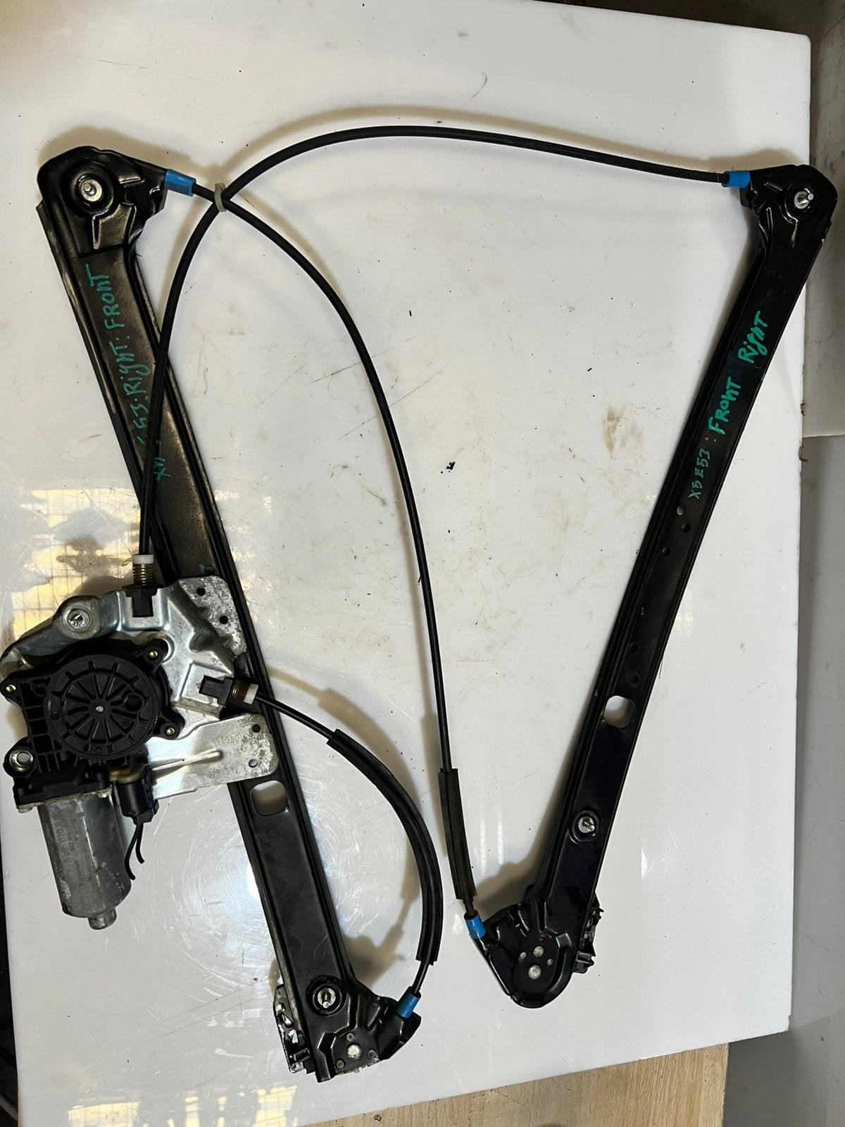 2000-2006 BMW X5 E53 Front Right Window Regulator With Motor 8254912 OEM