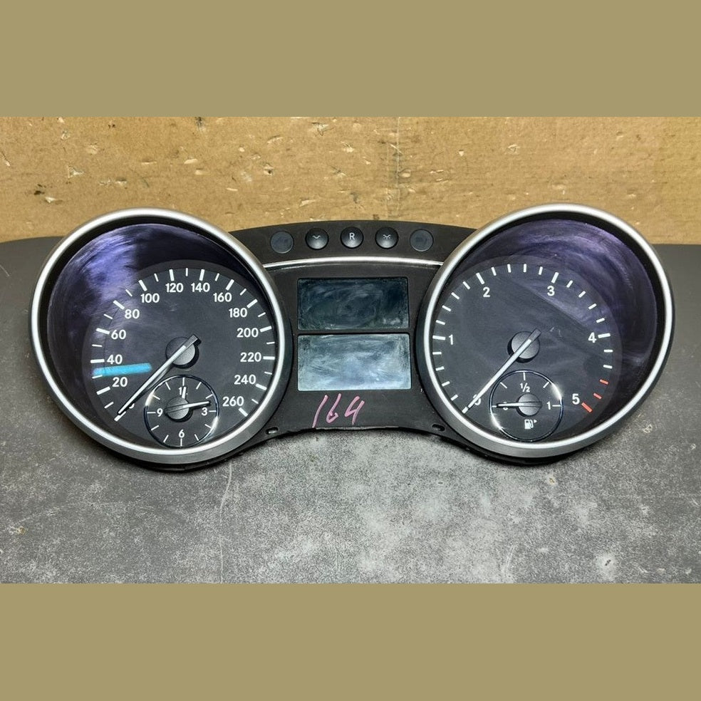 07-13 Mercedes-Benz W164 GL ML Instrument Cluster Speedometer A164 9007900 OEM