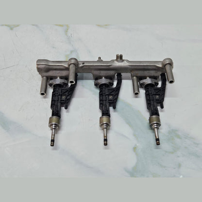 BMW Petrol Engine B46 B48 Fuel Injector Petrol High Pressure Rail 8656548 OEM 