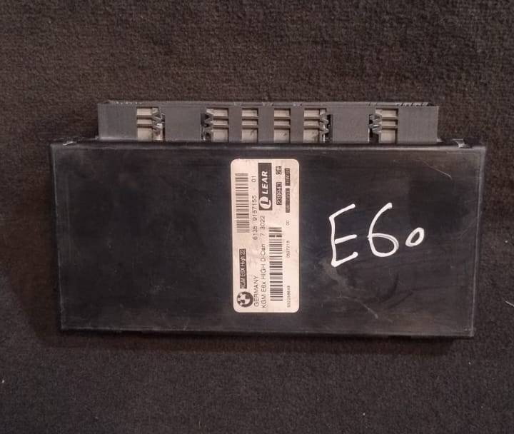 BMW E60 E61 BODY CONTROL MODULE / CHASSIS GATEWAY P/N 9157155