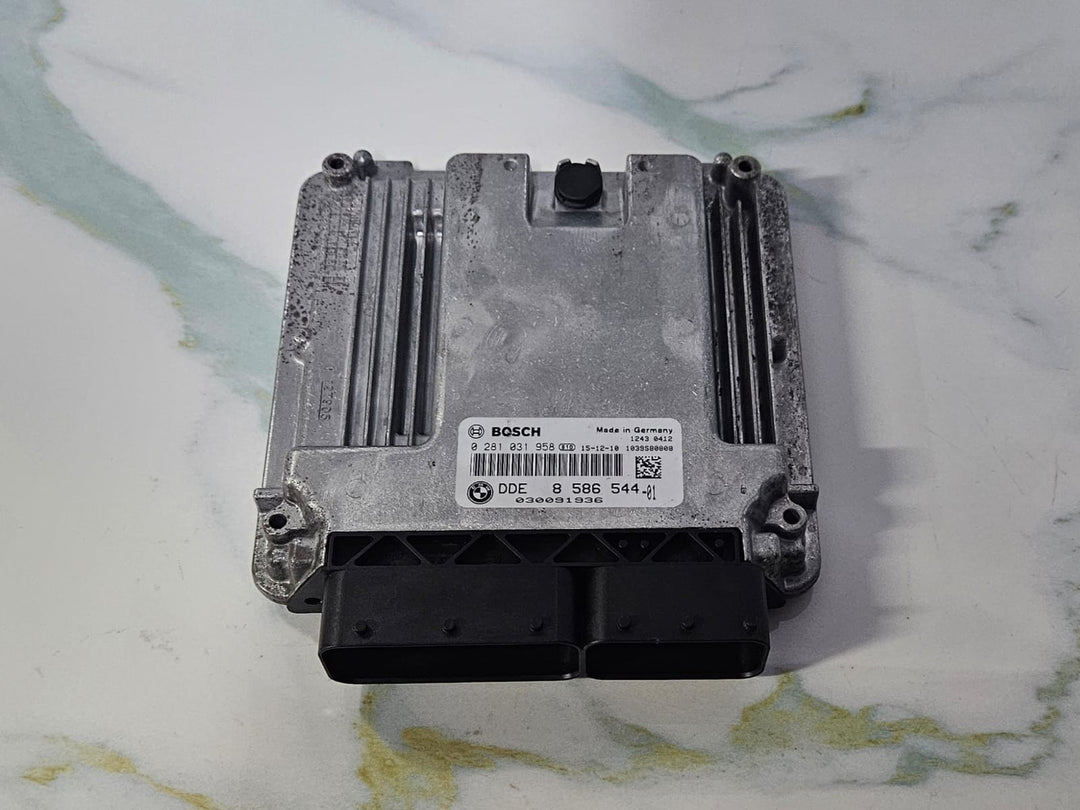 OEM BMW X3 X4 X5 X6 N57 ENGINE CONTROL UNIT ECM DDE ECU ONLY 8586544 BOSCH