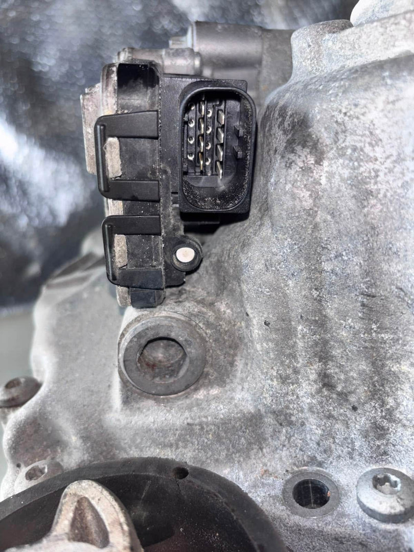 2012-2015 BMW X1 Transfer Case 7639270 X1 E84 OEM ATC 35 L