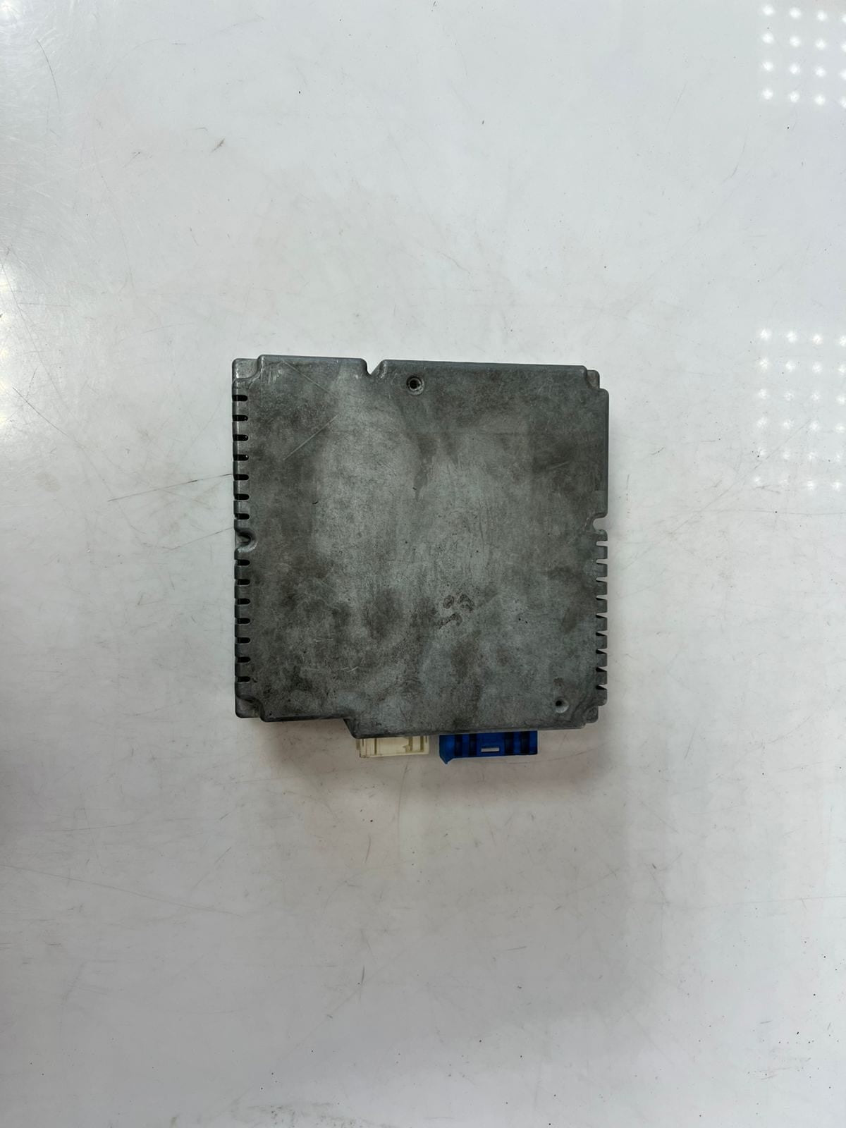 2003 BMW 7 SERIES E65 E66 E67 760Li Video Control Module 6933868 OEM