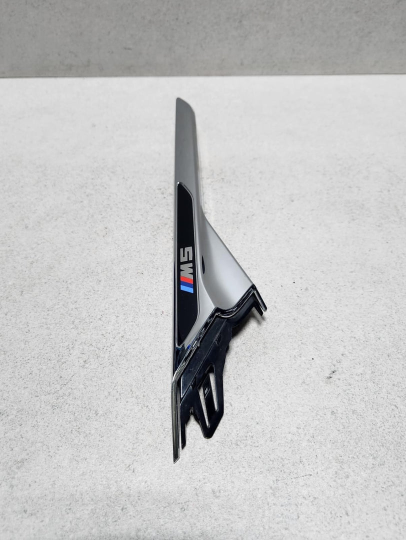 2016-2023 BMW M5 Fender Trim left front  Molding 8063205 M5 F90 