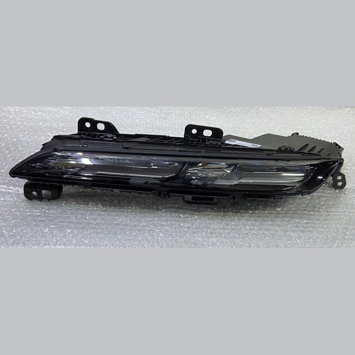 OEM BMW 7 Series G70 Headlight Upper LED Front 9879935 left Side