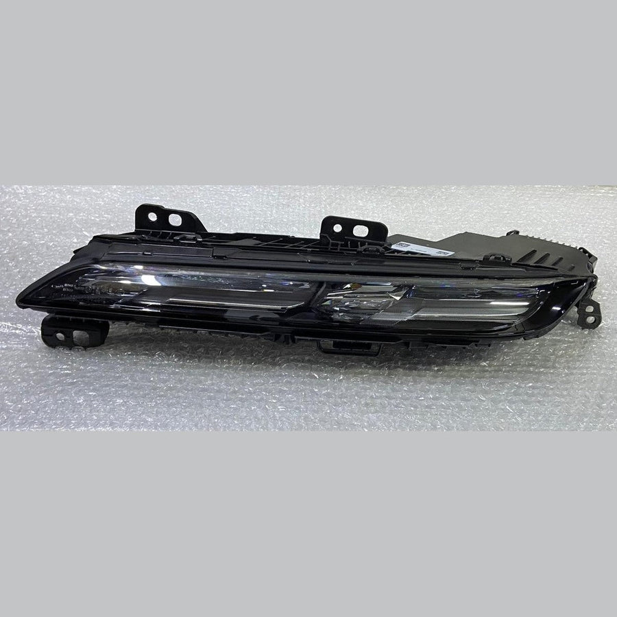 OEM BMW 7 Series G70 Headlight Upper LED Front 9879935 left Side