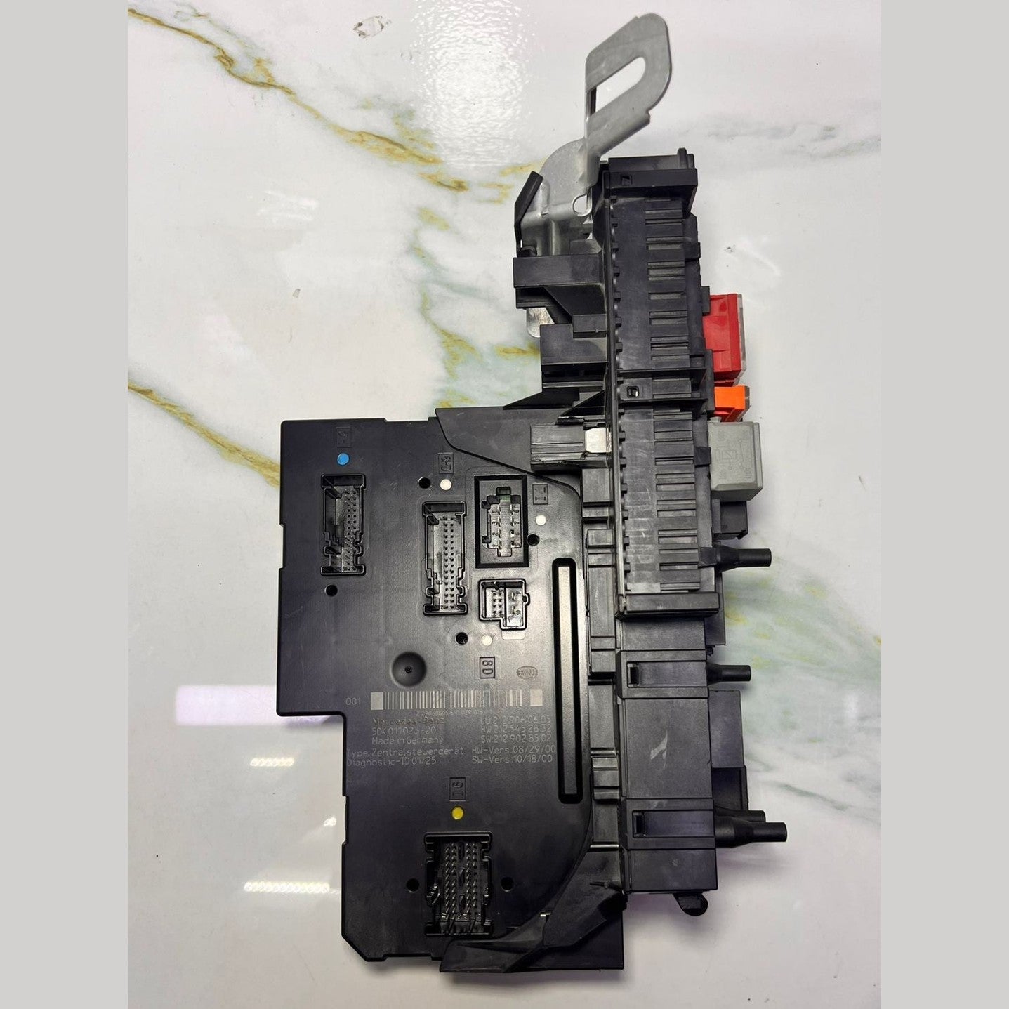 Mercedes-Benz Control Unit A 212 900 06 05