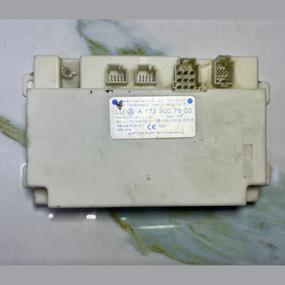 Mercedes R172 SLK350 CLS550 Keyless Go Entry Control Module A172 9007800 OEM