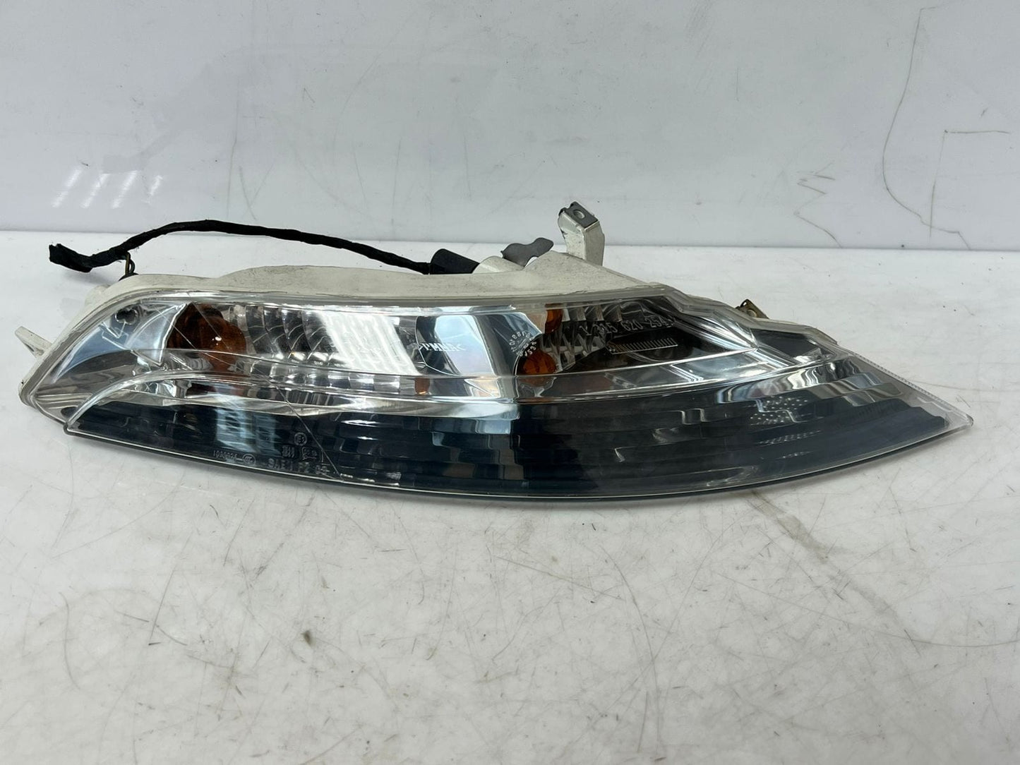 BMW 6 Series E63 E64 Front Right SIDE Turn Indicator Light 7165806 OEM