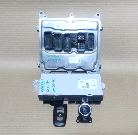 BMMW F10 N20  ENGINE CONTROL ECU UNIT SET DME + KEY  8626172
