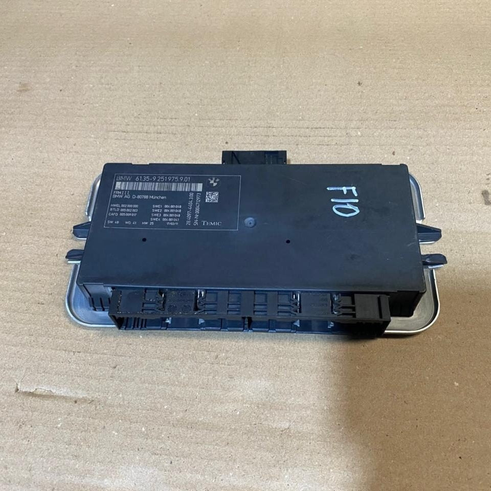 BMW 5 Series F10 F11. Footwell Light Control Module 9251975