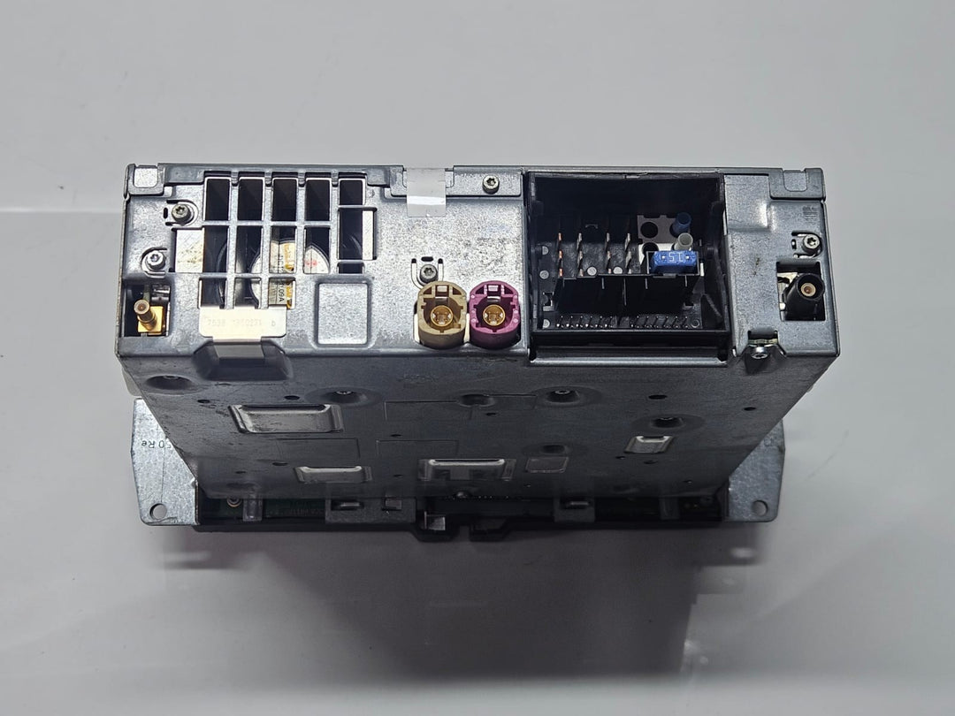 9258278-2007-2011 BMW E90 E91 E92 GPS Navigation CD Music Player Head Unit  