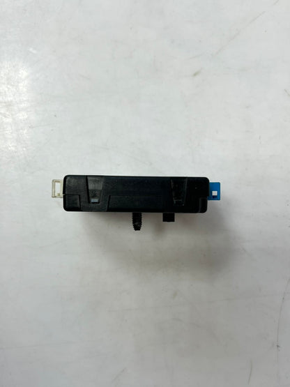 2014-2019 BMW X6 Rear Trunk Lid Emc Antenna Amplifier Filter 6819374