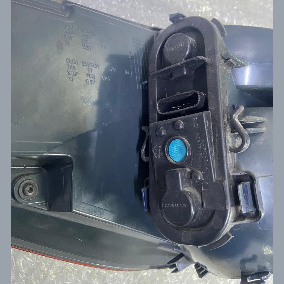 OEM BMW X1 F48 N/S RIGHT SIDE REAR TAIL LIGHT 7350716