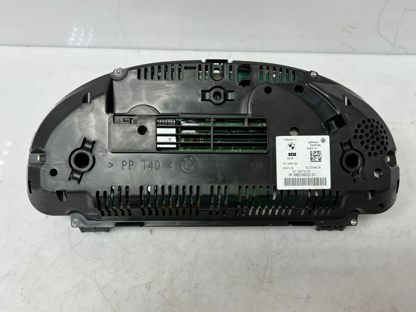 BMW 5 Series F10 F11 F18 and X5 F15 SPEEDOMETER Instrument Cluster 6820602 OEM
