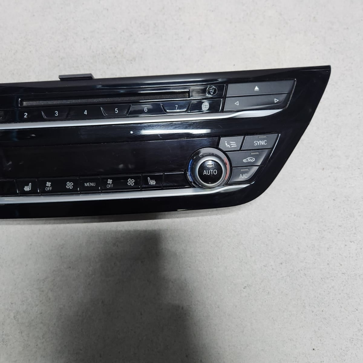 2017-2020 BMW 530i Temperature And Radio Control Panel 7947871 G30 530 540 M550