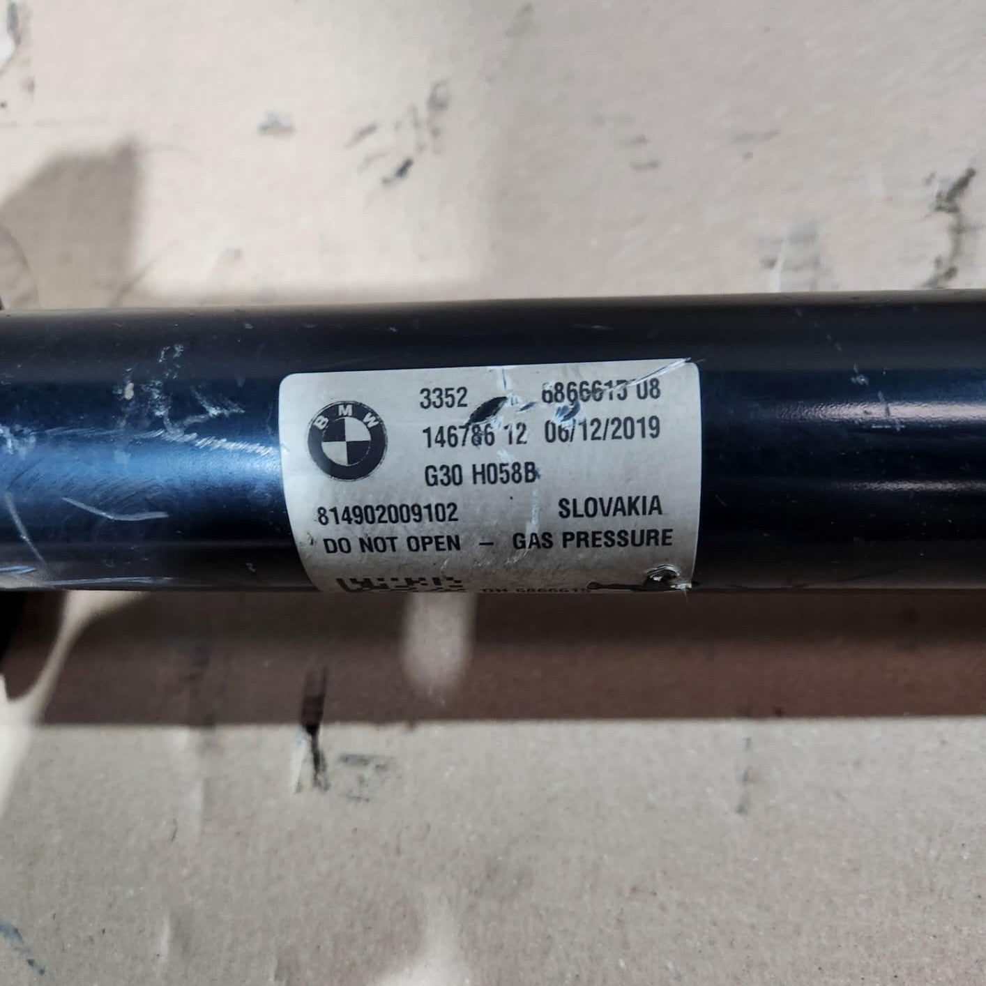 2017-2020 BMW 530i Rear Shock Absorber 6866615 530i and 540i