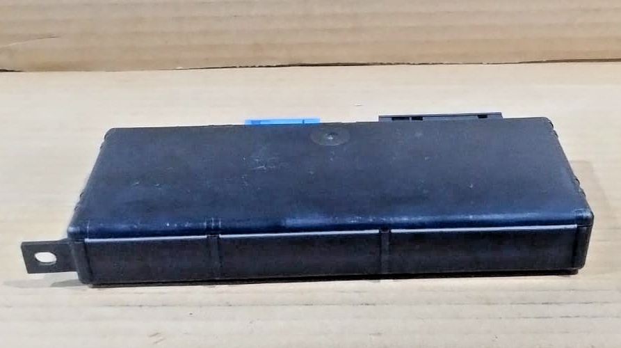 BMW F10 F11 CENTRAL GATEWAY MODULE ZGW 61359267516 OEM - 9267516