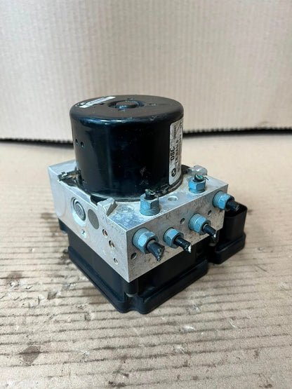BMW 1 Series F20 F21 3 Series E90 E91 F30 ABS Pump Control Module 6857323 