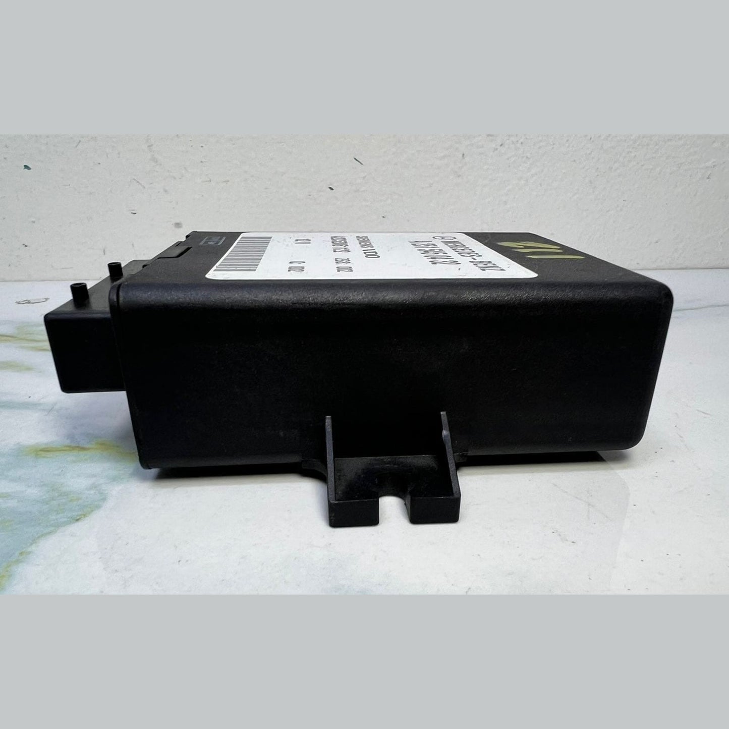 06-09 Mercedes R350 Air Suspension Control Module A2515450432 W251 W211 E-Class