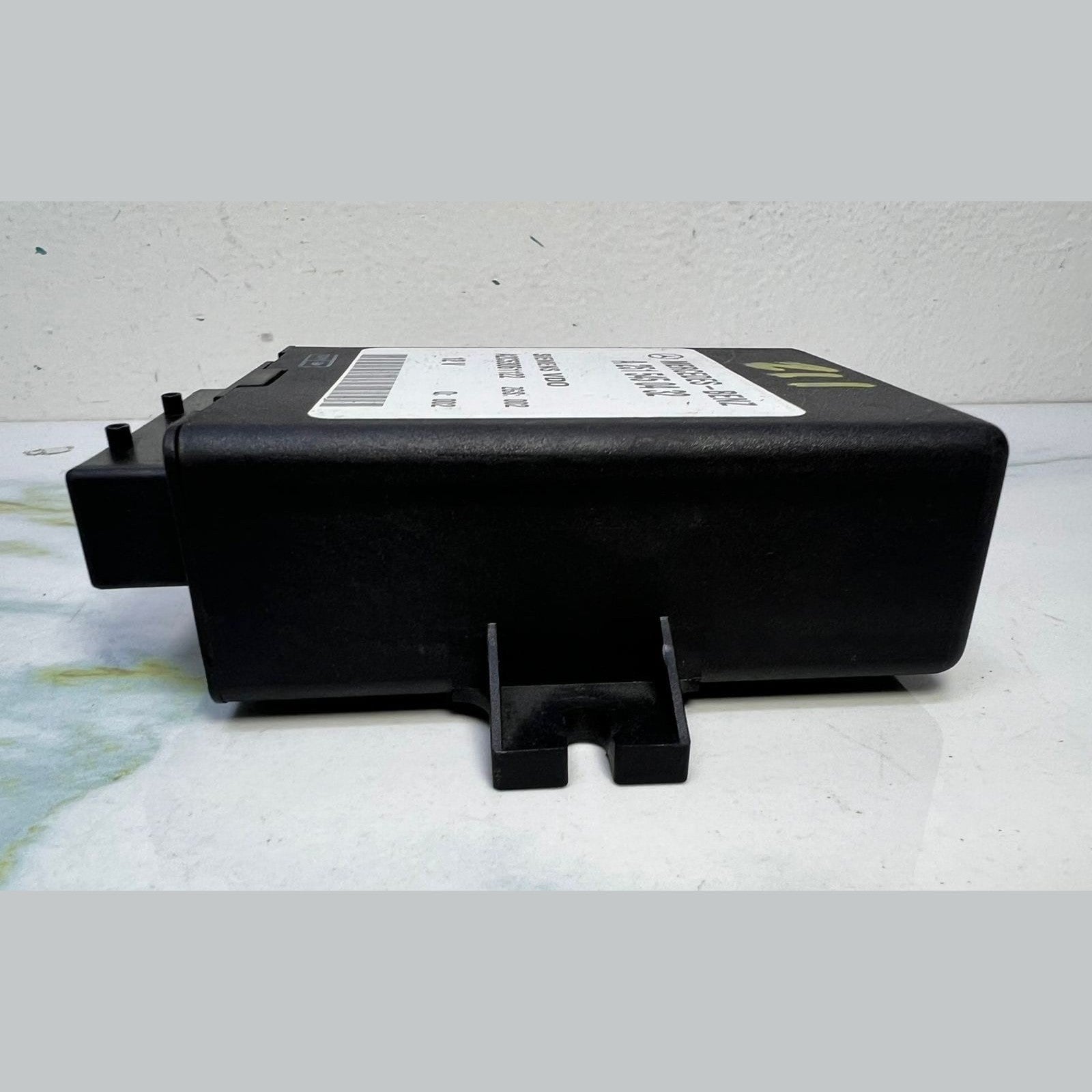 06-09 Mercedes R350 Air Suspension Control Module A2515450432 W251 W211 E-Class