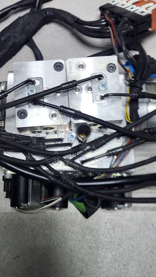 7344440 BMW 428i Convertible Top Roof Hydraulic Pump Motor 2014-2016 OEM
