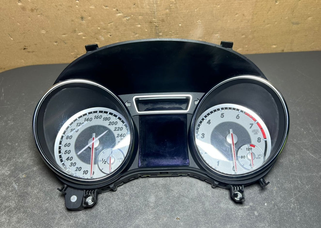 14-17 Mercedes-Benz W117 CLA 250 Instrument Cluster Speedometer A117 9007301 OEM