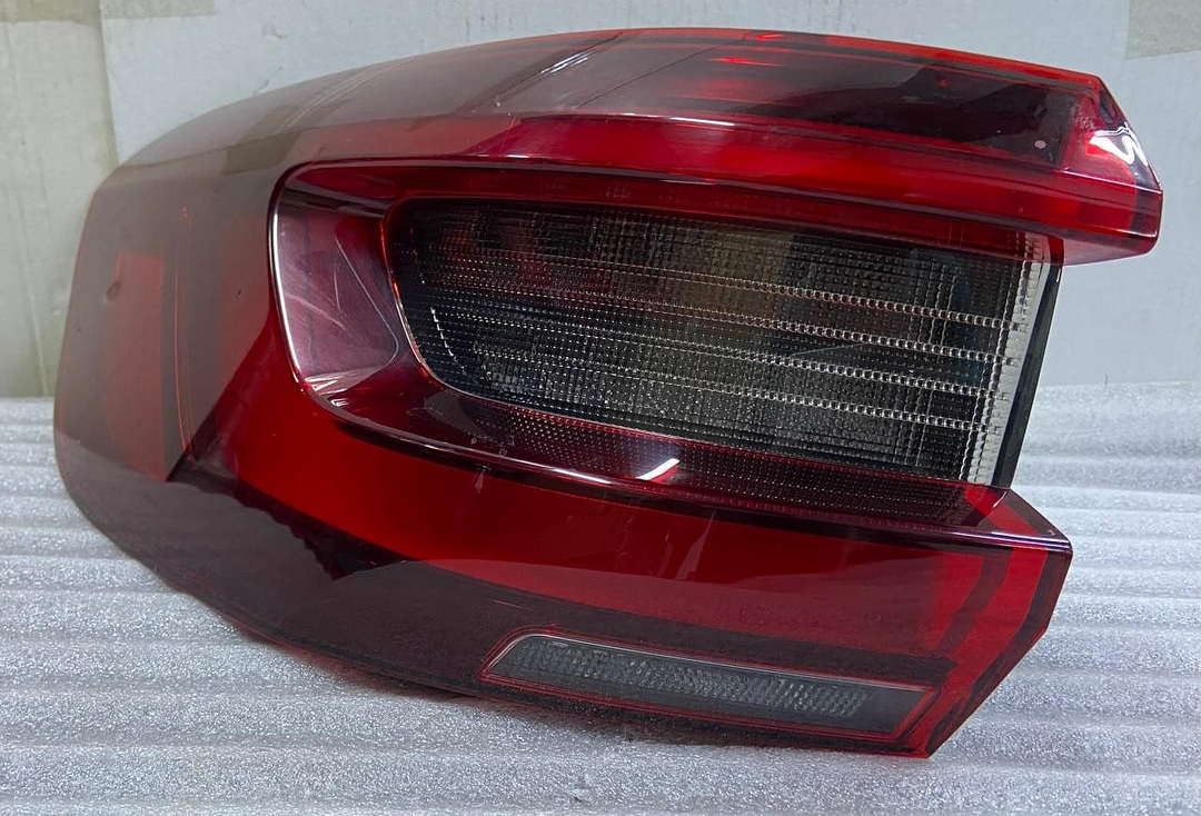 OEM BMW X5 G05 Rear Left Side Panel Tail Light LED 5A0DB01 ECE RHD